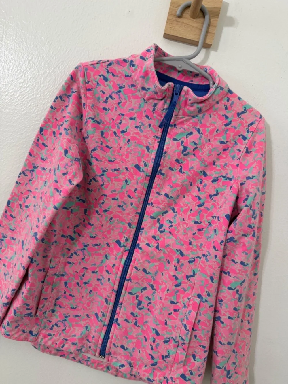 Vineyard Vines Girls Full Zip Up Mock Neck Jacket Pink Whale Colorful Sm 7-8